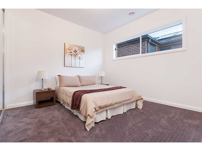 4 Cardigan Street, Craigieburn VIC 3064