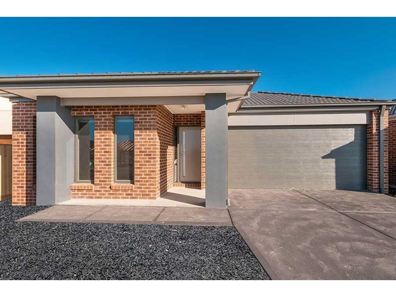22 Primavera Way, Mickleham VIC 3064