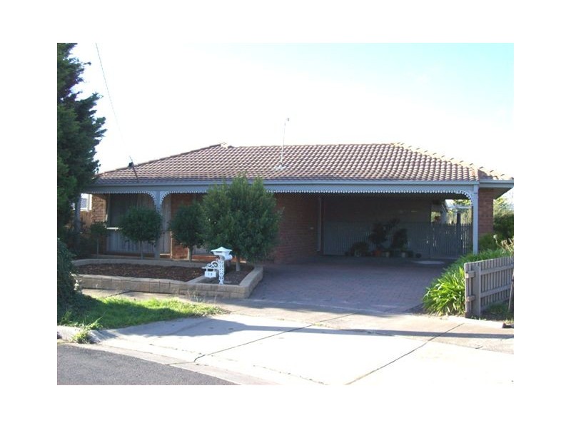 13 Leigh Court, Craigieburn VIC 3064