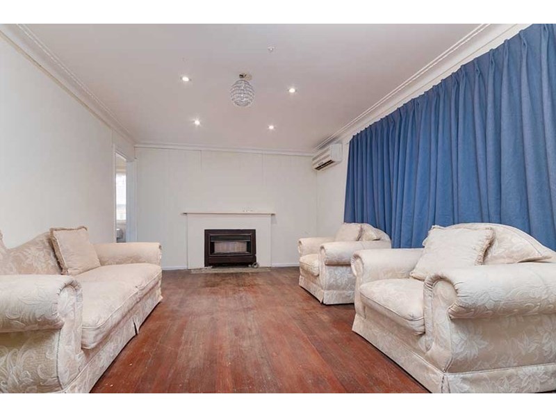 42 Dianne Avenue, Craigieburn VIC 3064