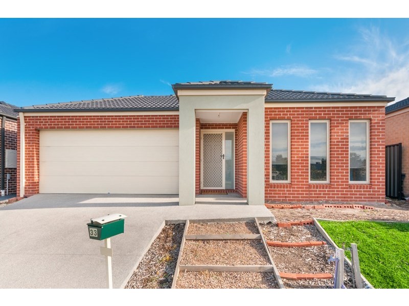 33 Fermont Avenue, Craigieburn VIC 3064