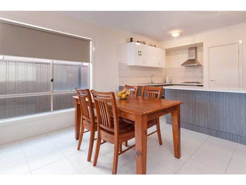 33 Fermont Avenue, Craigieburn VIC 3064