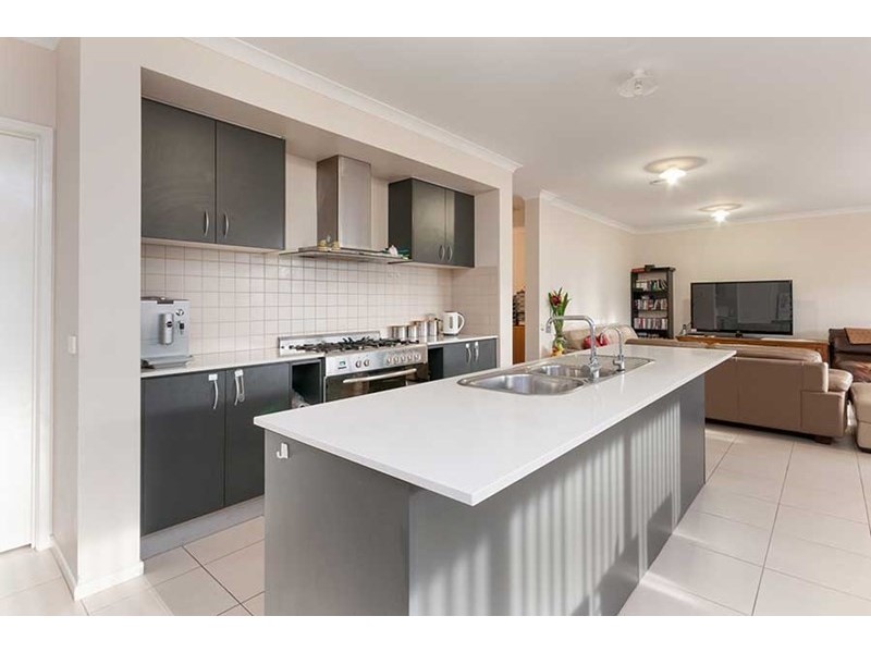 27 Wattletree Street, Craigieburn VIC 3064