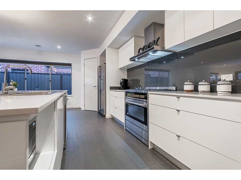 36 Spirited Circuit, Craigieburn VIC 3064