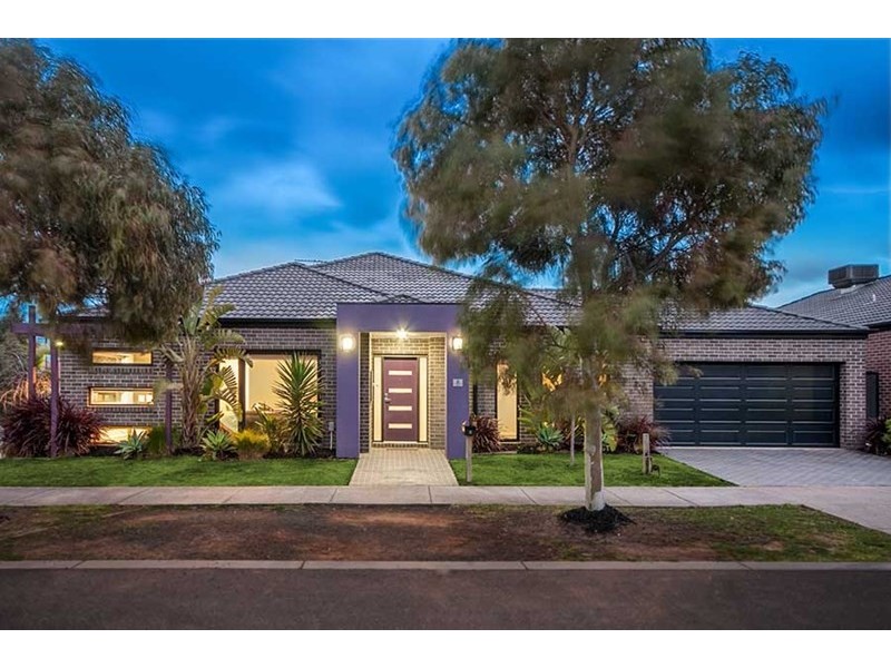 8 Coventry Lane, Craigieburn VIC 3064