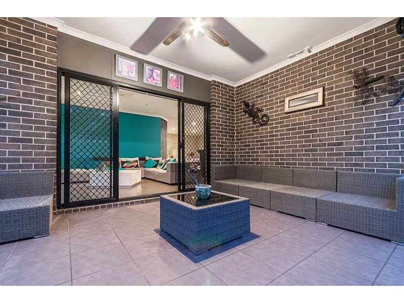 8 Coventry Lane, Craigieburn VIC 3064