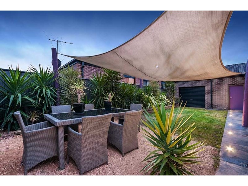 8 Coventry Lane, Craigieburn VIC 3064