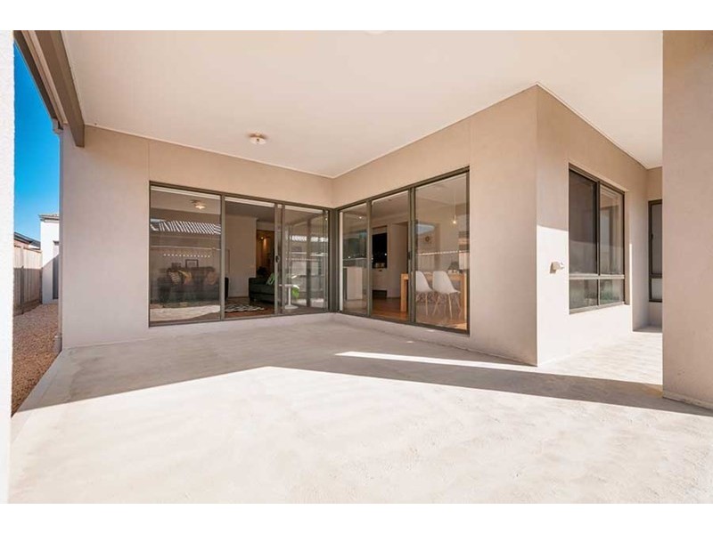 20 Water Fern Grove, Greenvale VIC 3059