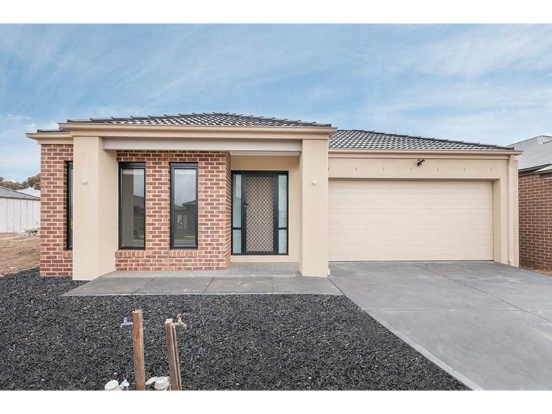 11 Yarradale Drive, Mickleham VIC 3064