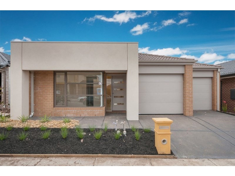 82 Bluebell Drive, Craigieburn VIC 3064