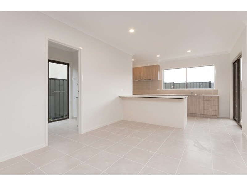 82 Bluebell Drive, Craigieburn VIC 3064