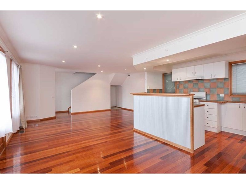 21B Robinson Street, Jacana VIC 3047