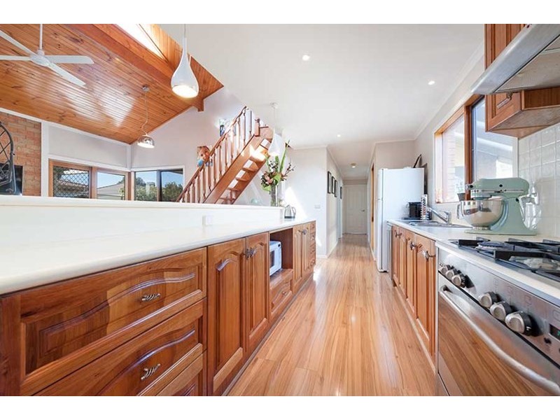 8 Urquhart Court, Greenvale VIC 3059