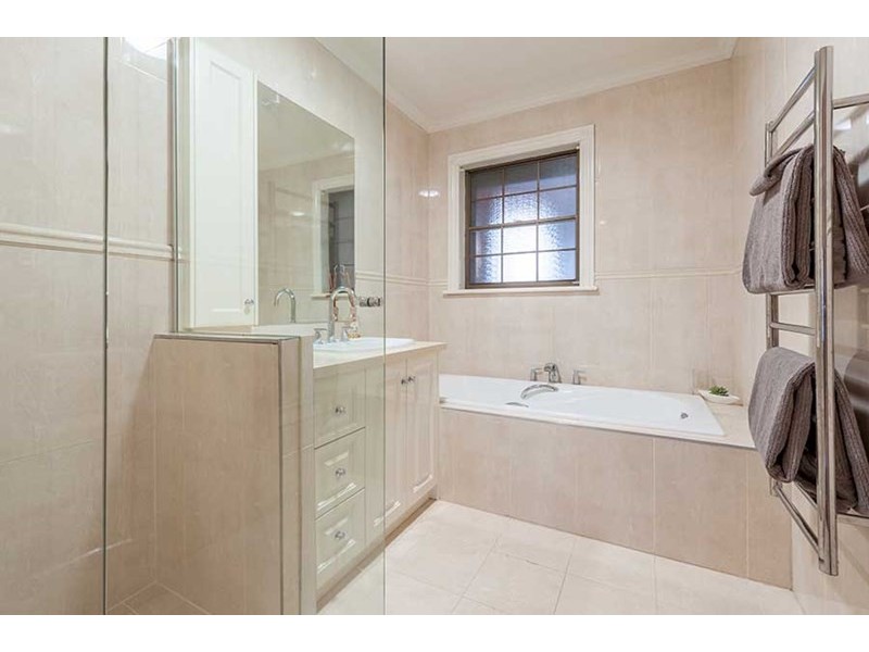 35 Heversham Grove, Greenvale VIC 3059