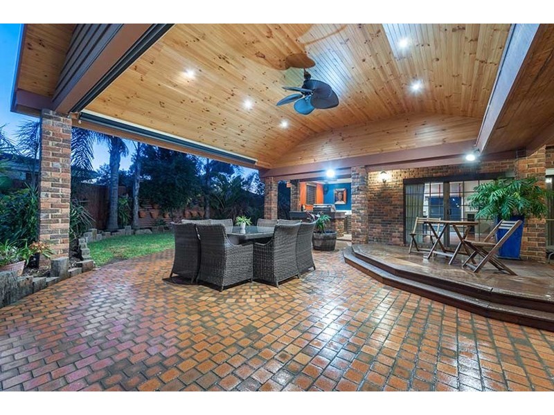 35 Heversham Grove, Greenvale VIC 3059