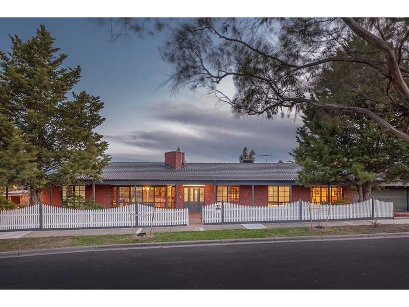 9 Heversham Grove, Greenvale VIC 3059