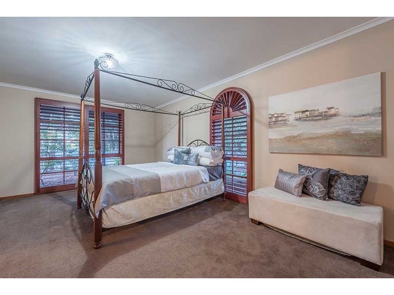 9 Heversham Grove, Greenvale VIC 3059