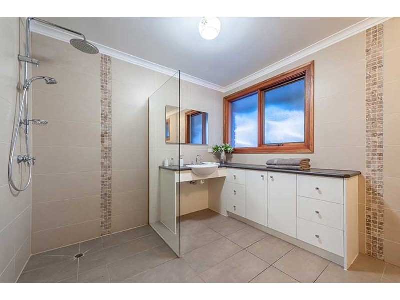 9 Heversham Grove, Greenvale VIC 3059