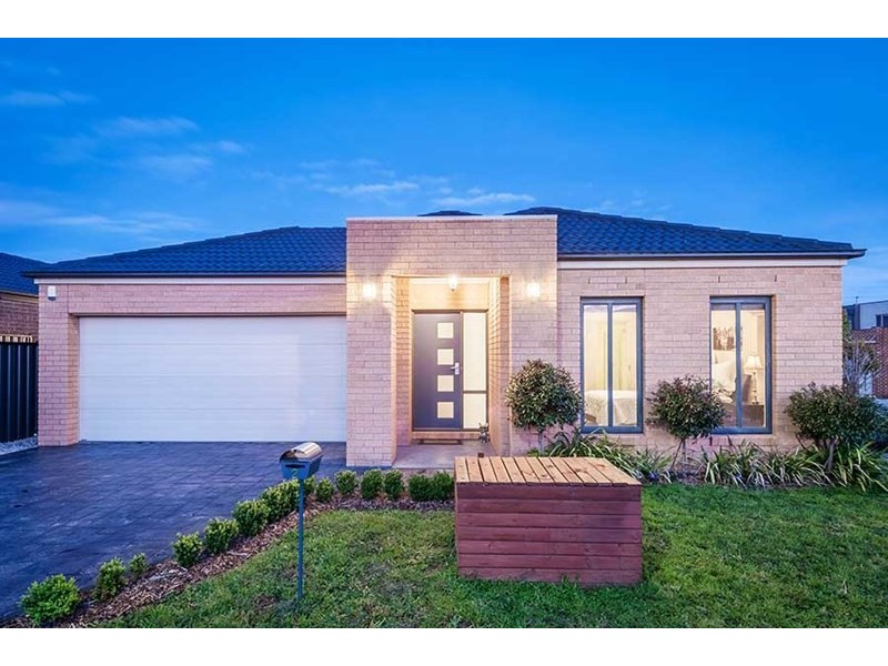 2 Melville Road, Craigieburn VIC 3064