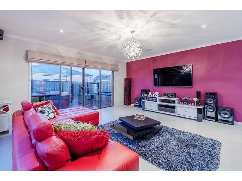2 Melville Road, Craigieburn VIC 3064