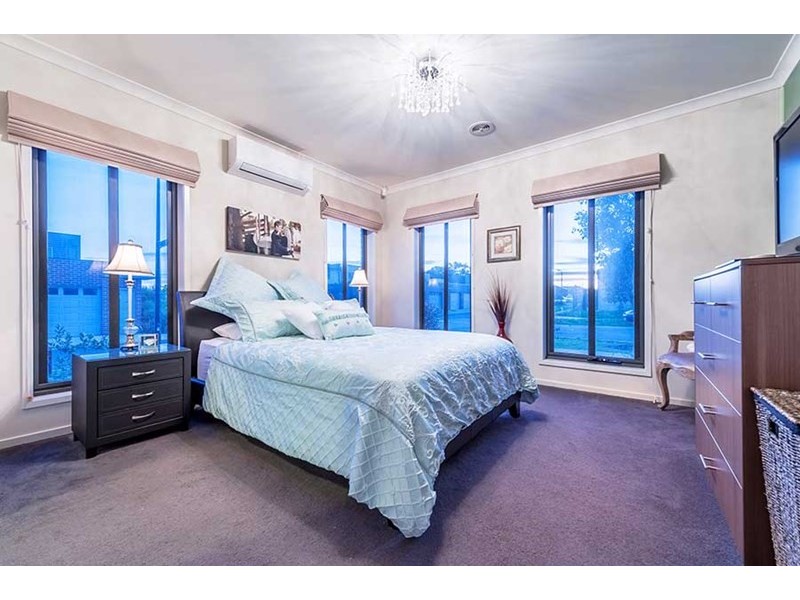 2 Melville Road, Craigieburn VIC 3064