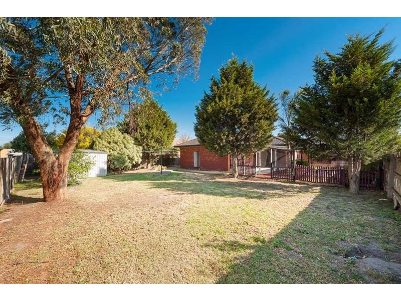 61 Banbury Crescent, Craigieburn VIC 3064