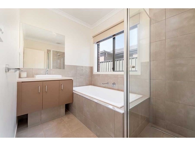 67 Gateshead Street, Craigieburn VIC 3064