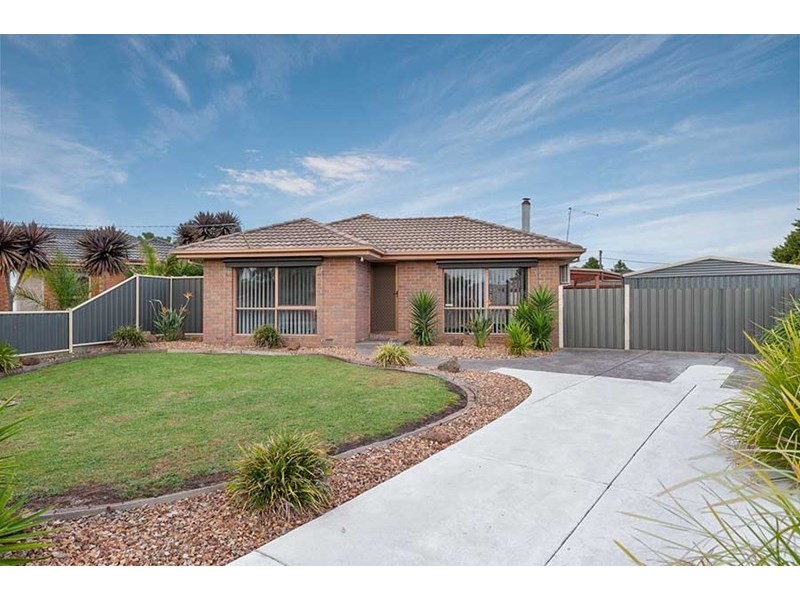 16 Silverton Court, Craigieburn VIC 3064