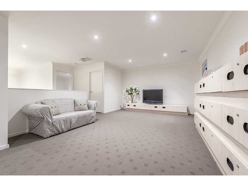 5 Emerdale Place, Craigieburn VIC 3064