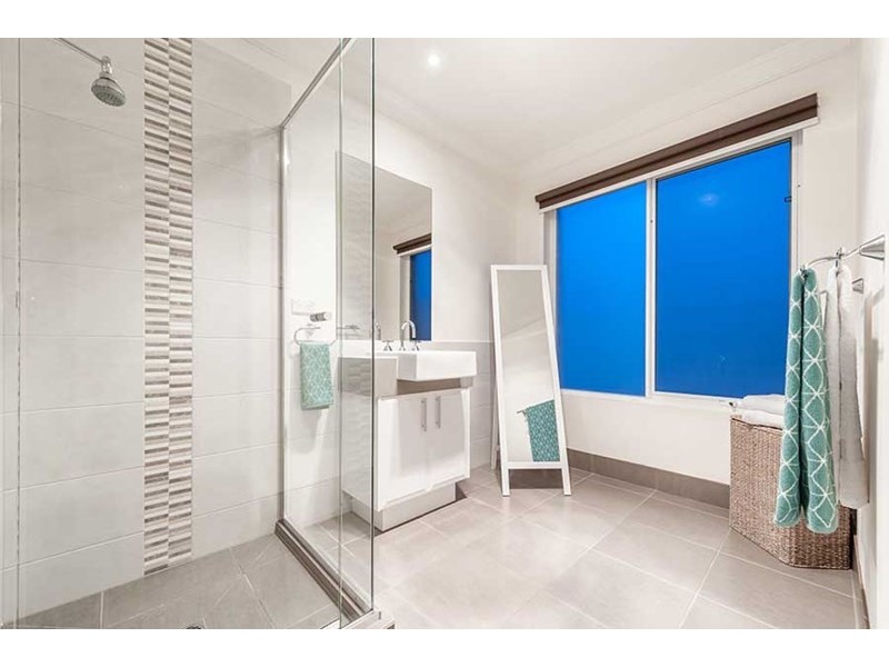 5 Emerdale Place, Craigieburn VIC 3064