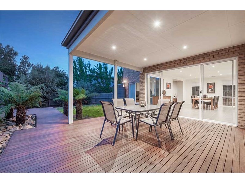 5 Emerdale Place, Craigieburn VIC 3064