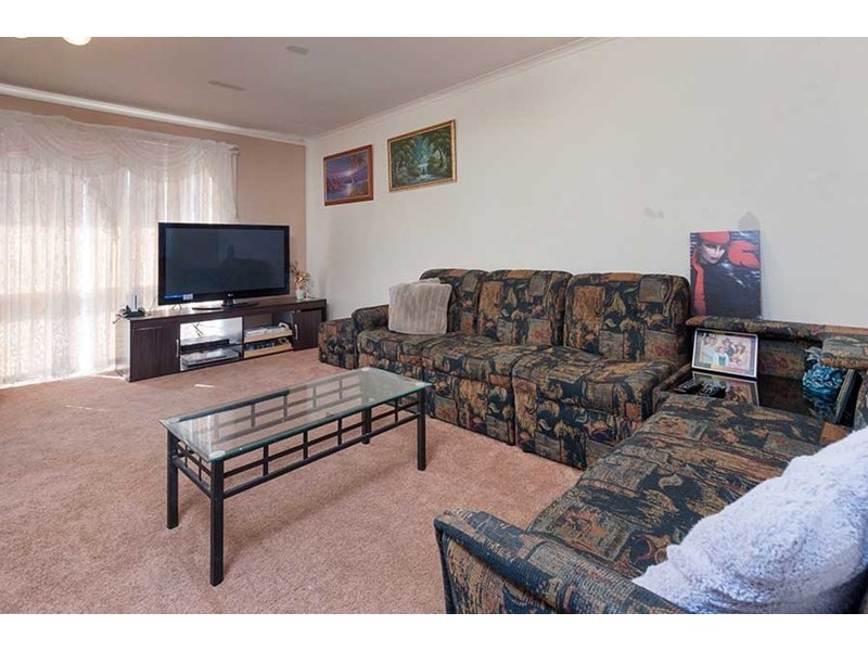 6 Tedburn Court, Craigieburn VIC 3064