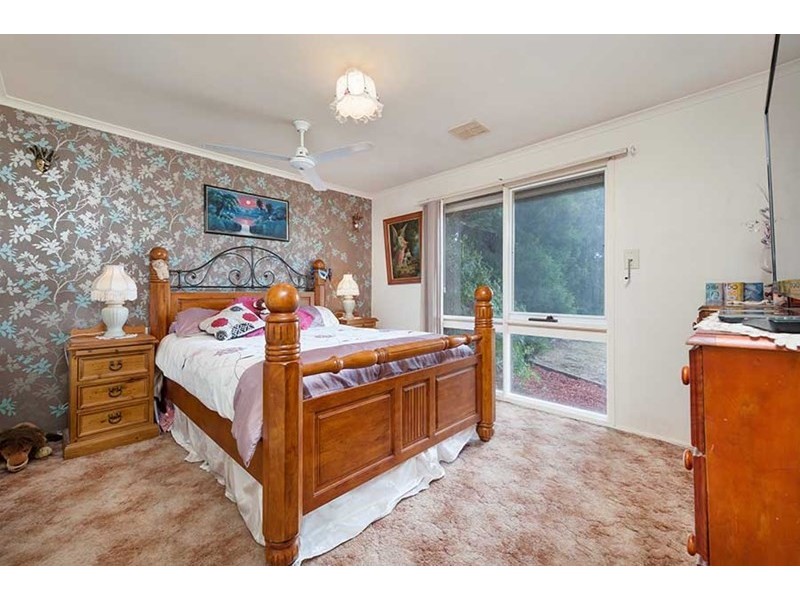 6 Tedburn Court, Craigieburn VIC 3064