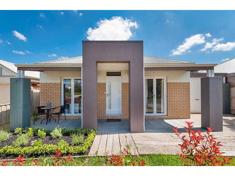 7 Grosvenor Square, Craigieburn VIC 3064