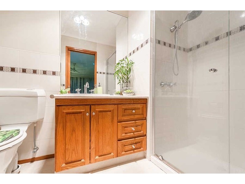 12 Abercarn Avenue, Craigieburn VIC 3064