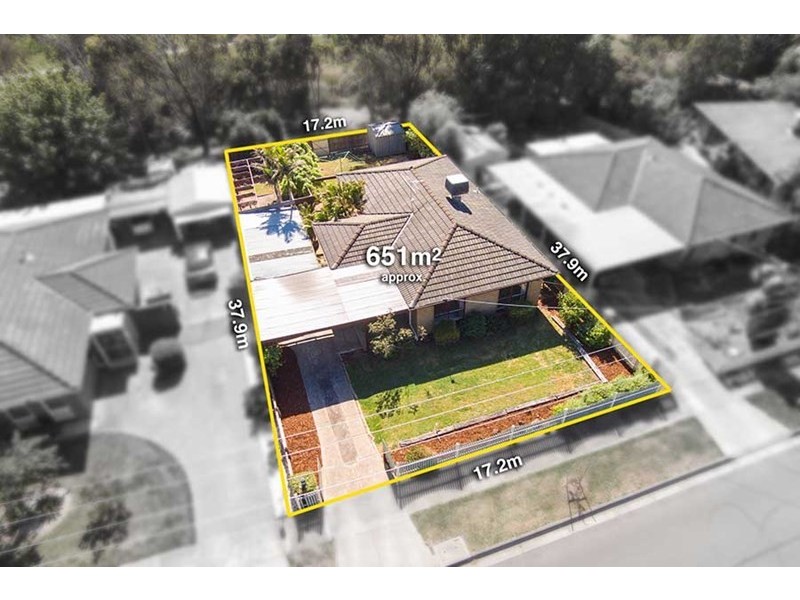 5 Mitford Crescent, Craigieburn VIC 3064