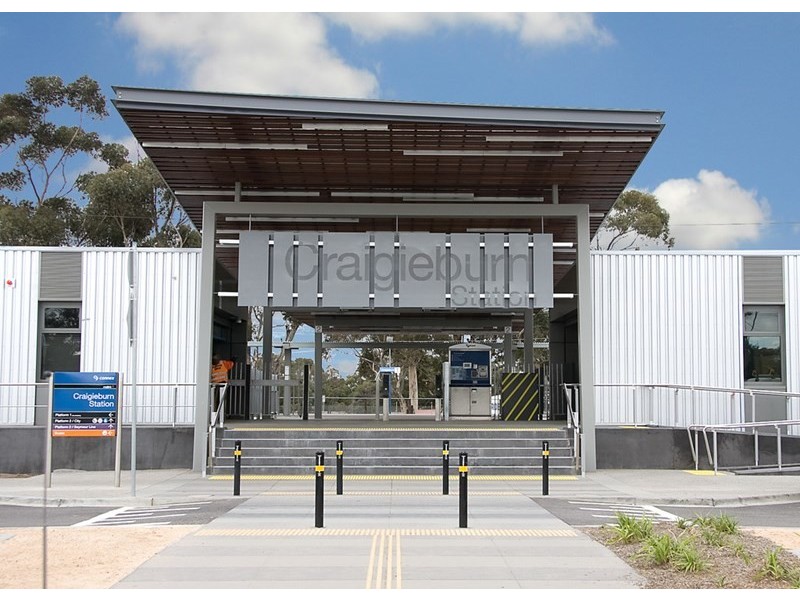 5 Mitford Crescent, Craigieburn VIC 3064