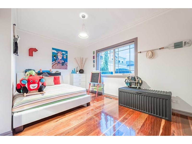 46 Malcolm Creek Parade, Craigieburn VIC 3064