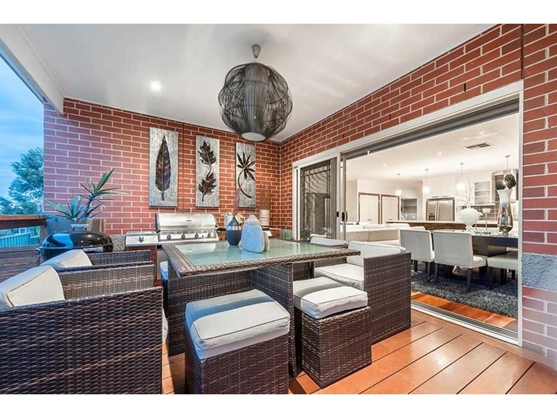 46 Malcolm Creek Parade, Craigieburn VIC 3064