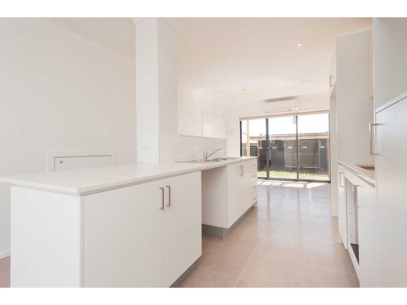 82 Baronial Way, Craigieburn VIC 3064