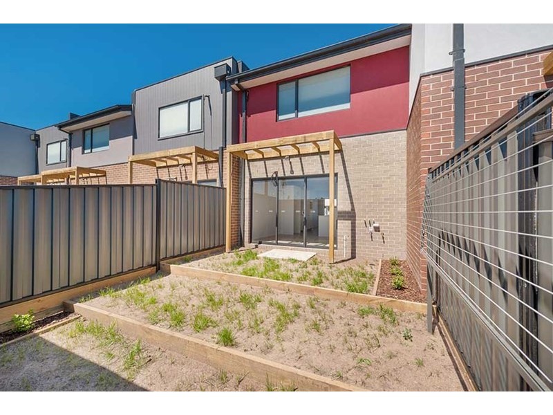 82 Baronial Way, Craigieburn VIC 3064