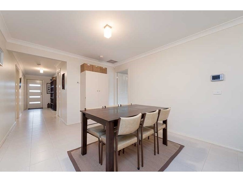 35 Mareeba Way, Craigieburn VIC 3064