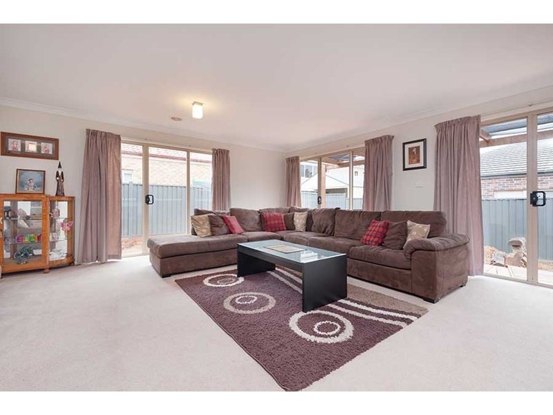 35 Mareeba Way, Craigieburn VIC 3064