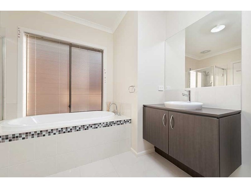 12 Folger Road, Craigieburn VIC 3064