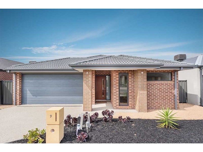 9 Black Wattle Road, Craigieburn VIC 3064