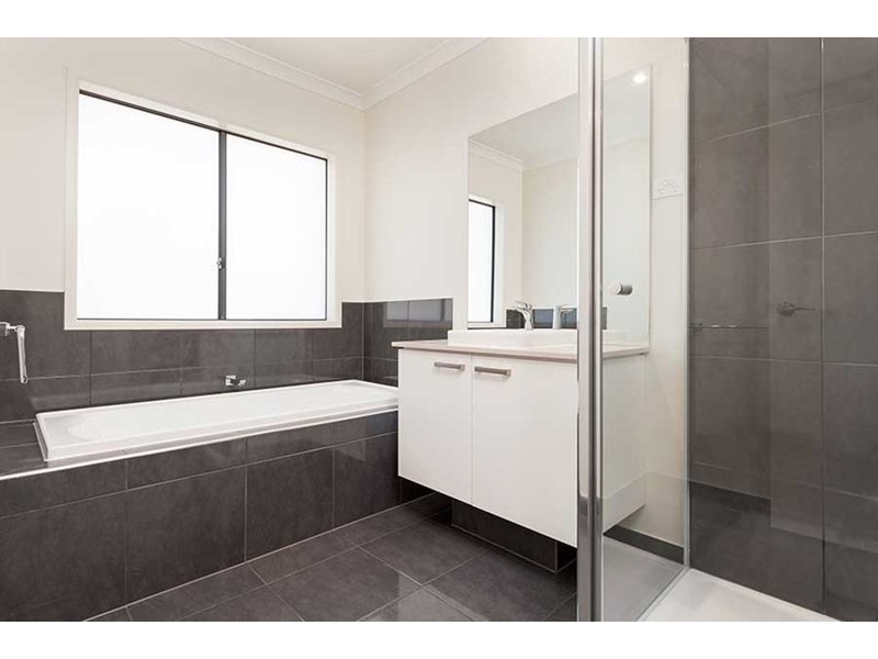 9 Black Wattle Road, Craigieburn VIC 3064