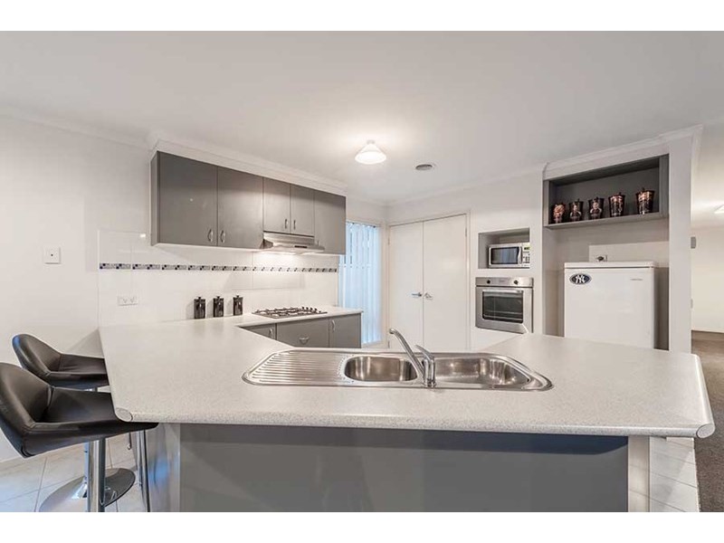 5 Valhalla Place, Craigieburn VIC 3064