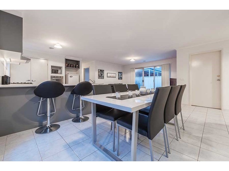 5 Valhalla Place, Craigieburn VIC 3064