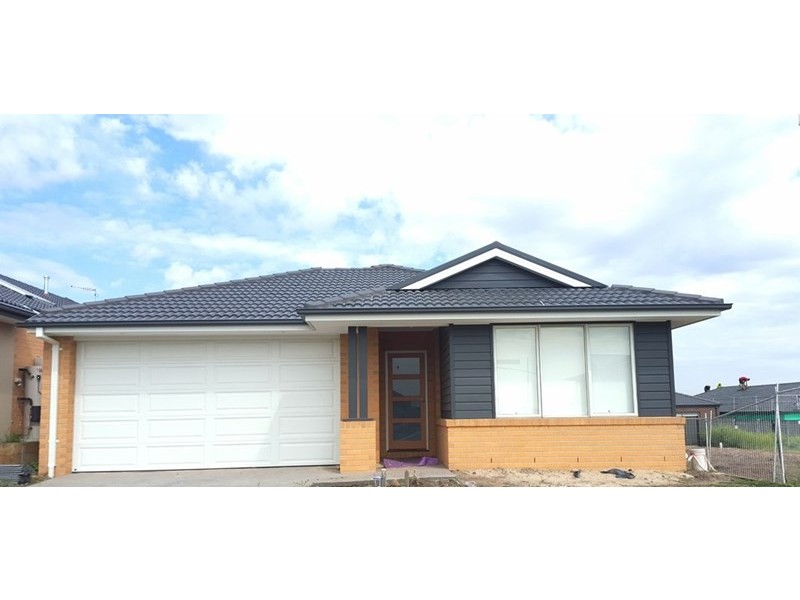 18 Euphoria Street, Craigieburn VIC 3064