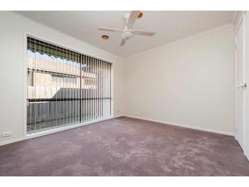 61 Banbury Crescent, Craigieburn VIC 3064